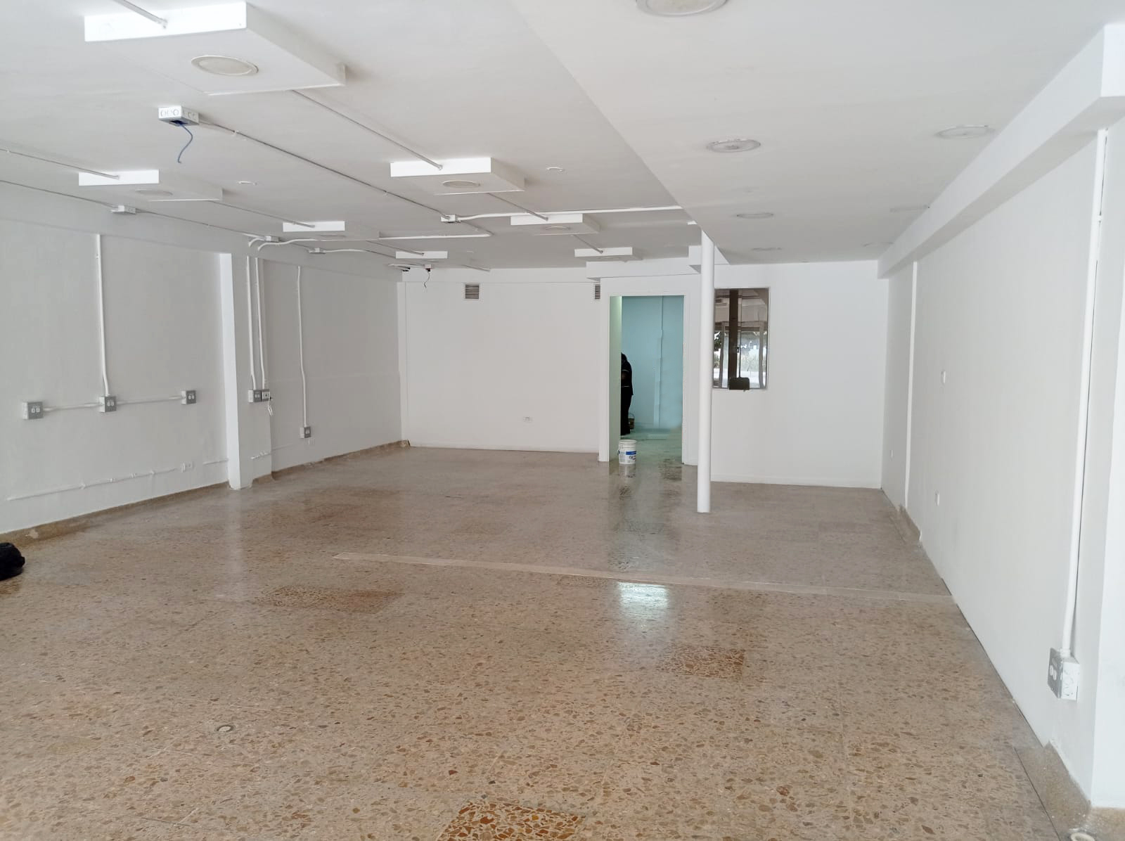 Local en arriendo en Cristo Rey, Medellín, 140 m² · foto 3 de 14