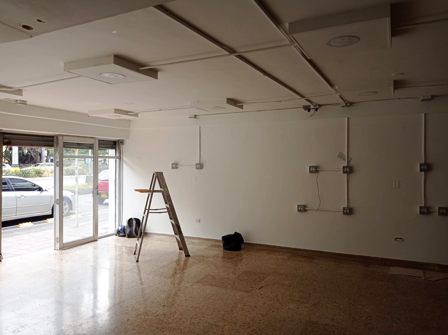 Local en arriendo en Cristo Rey, Medellín, 140 m² · foto 8 de 14