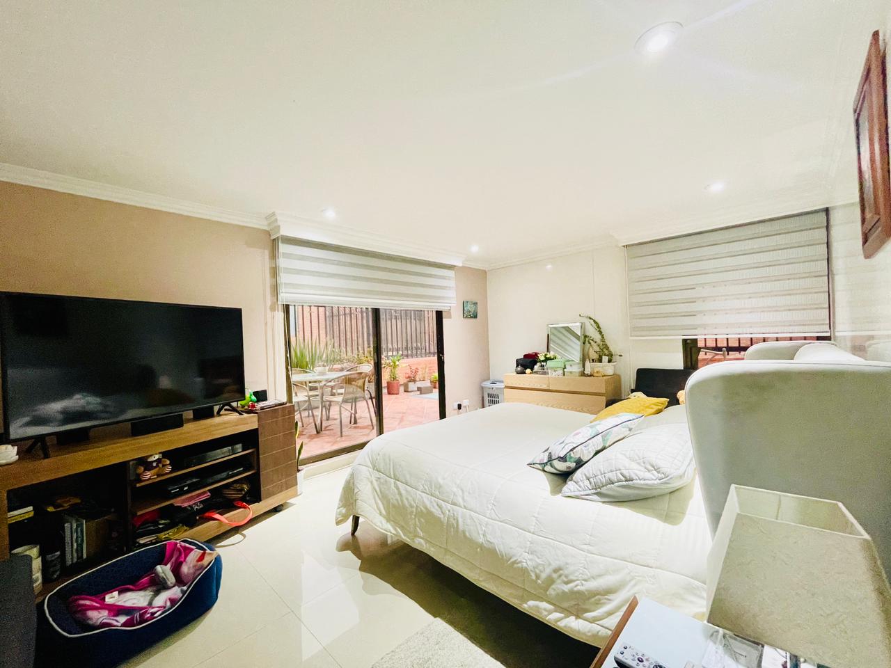 Apartamento de 3 alcobas en venta en La Carolina, Bogotá, 193 m² · foto 17 de 24