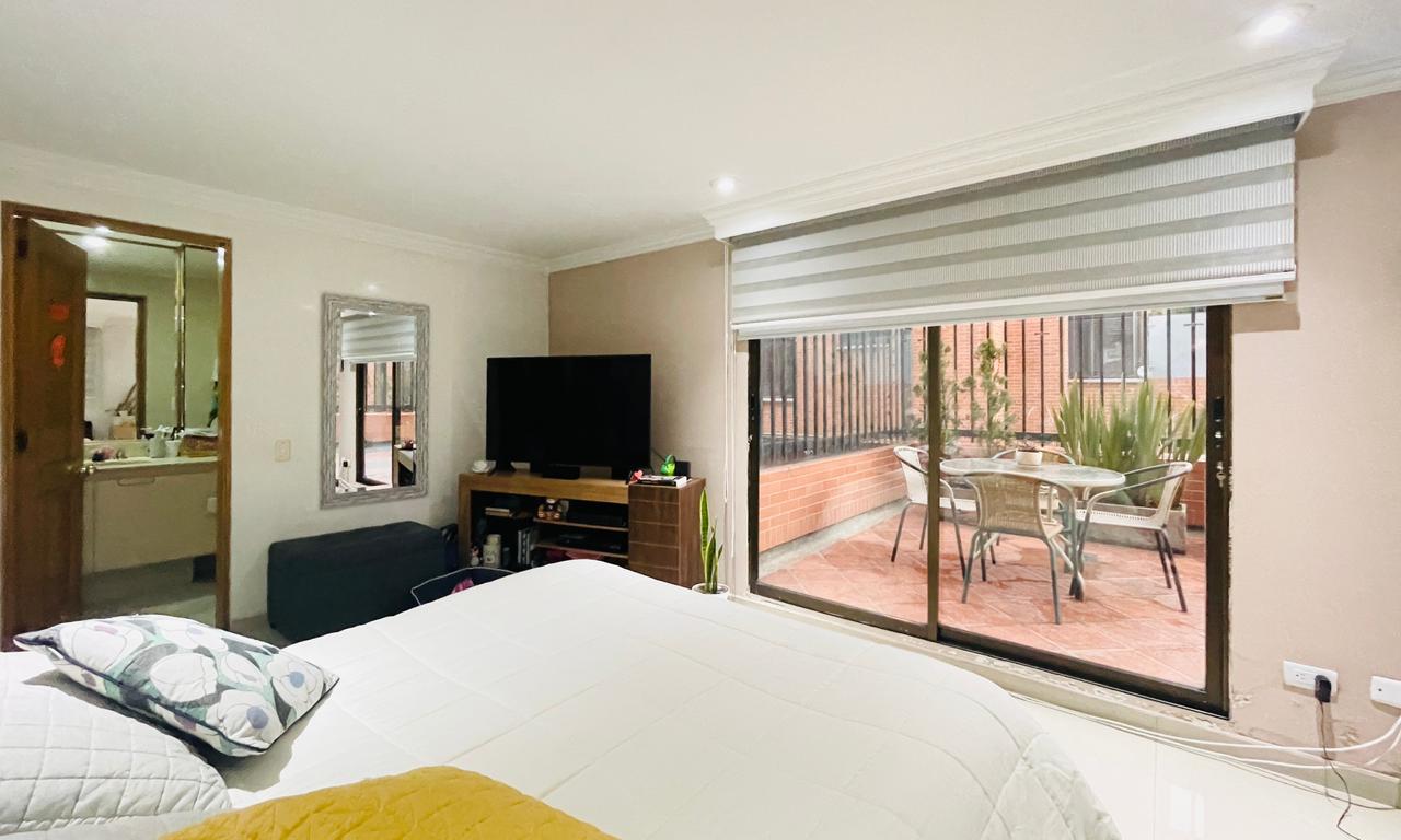 Apartamento de 3 alcobas en venta en La Carolina, Bogotá, 193 m² · foto 20 de 24