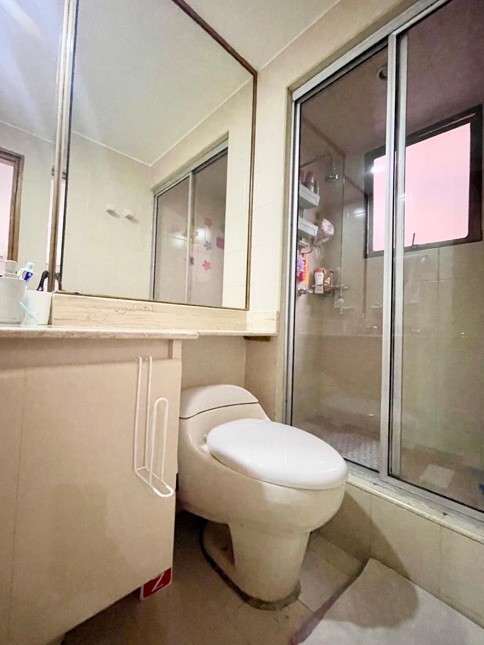 Apartamento de 3 alcobas en venta en La Carolina, Bogotá, 193 m² · foto 21 de 24