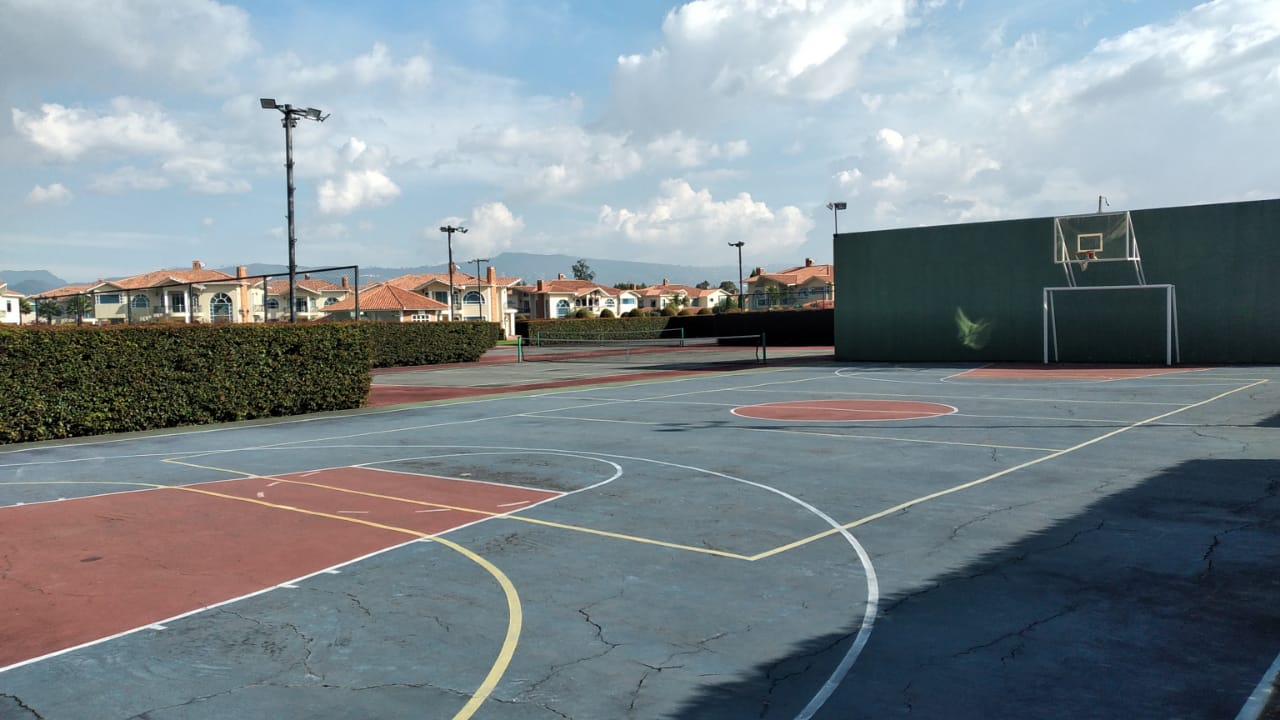 Casa en venta en Chuntame, Cajicá · foto 2 de 24