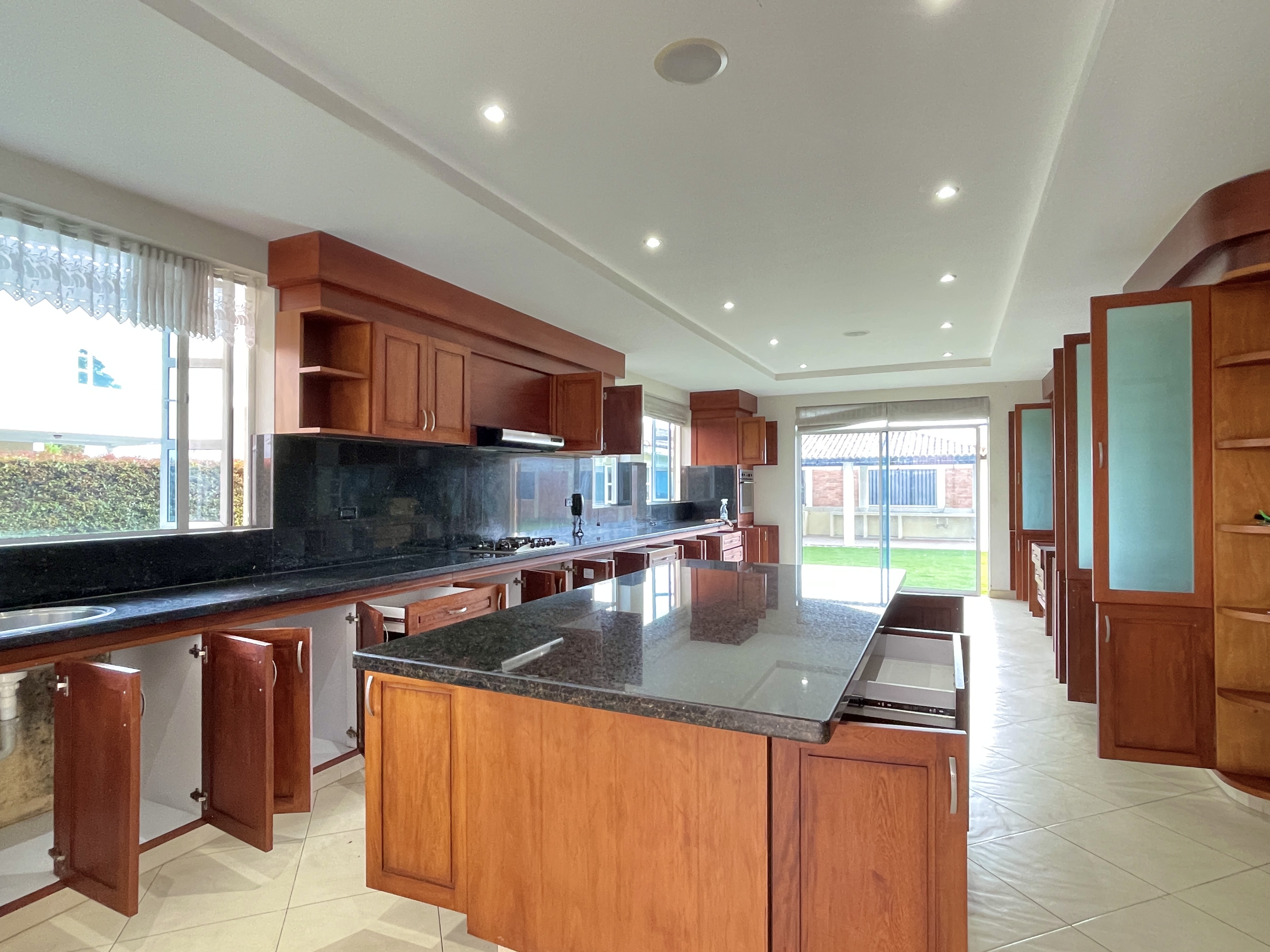 Casa en venta en Chuntame, Cajicá · foto 3 de 24