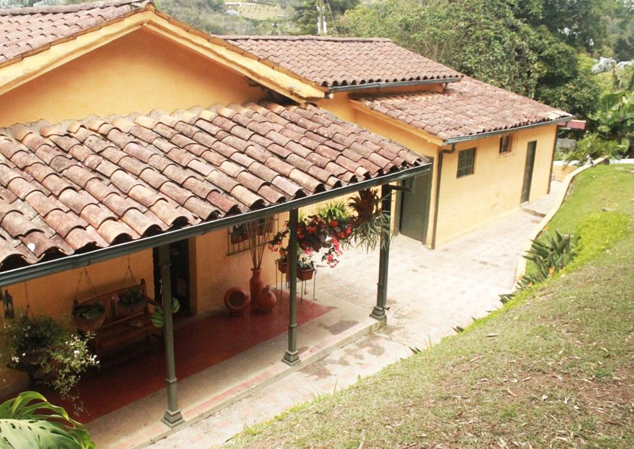 Casa de 4 alcobas en venta en Sajonia, Rionegro, 252 m² · foto 5 de 12