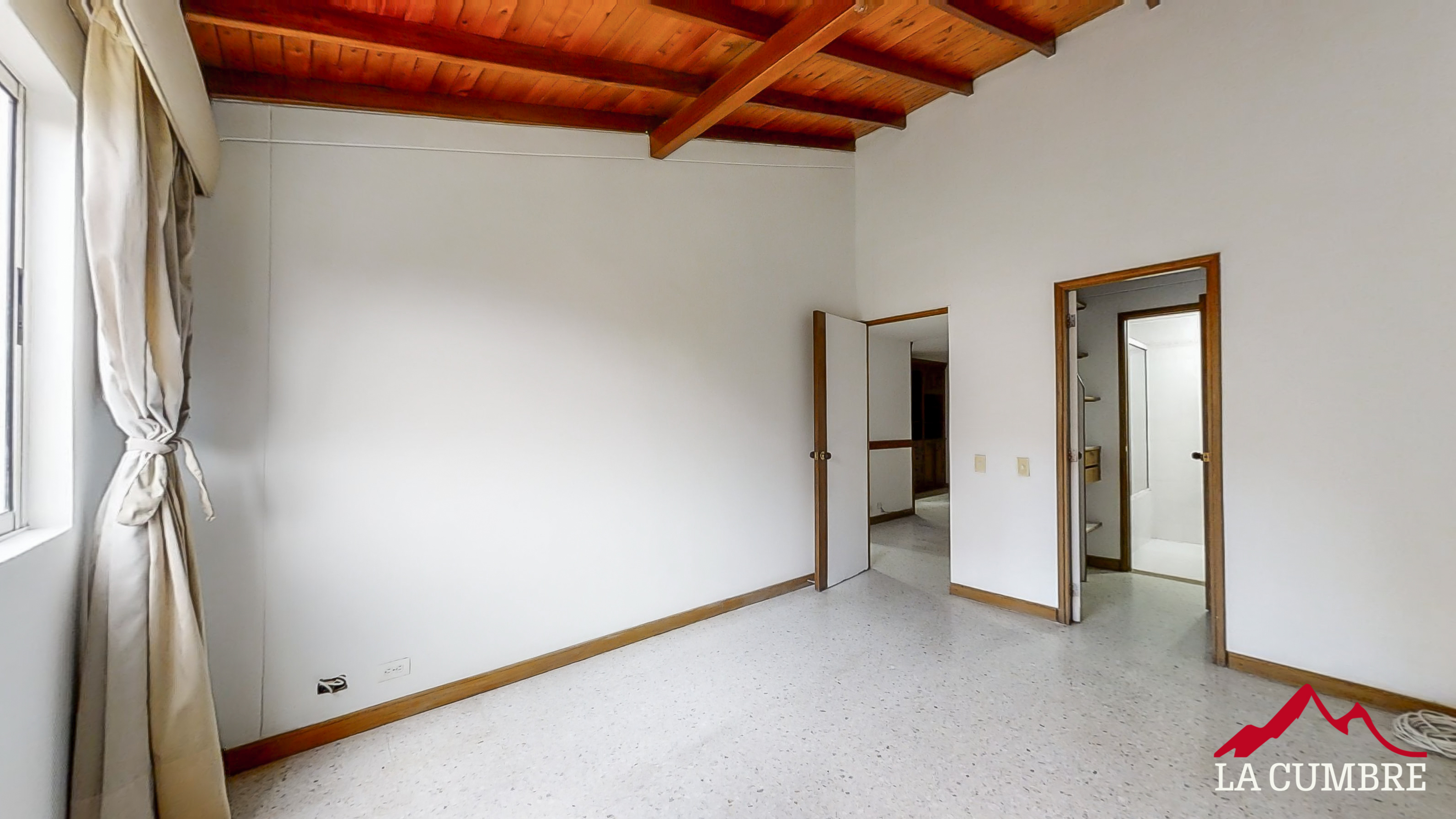 Casa en arriendo en Castropol, Medellín · foto 8 de 10