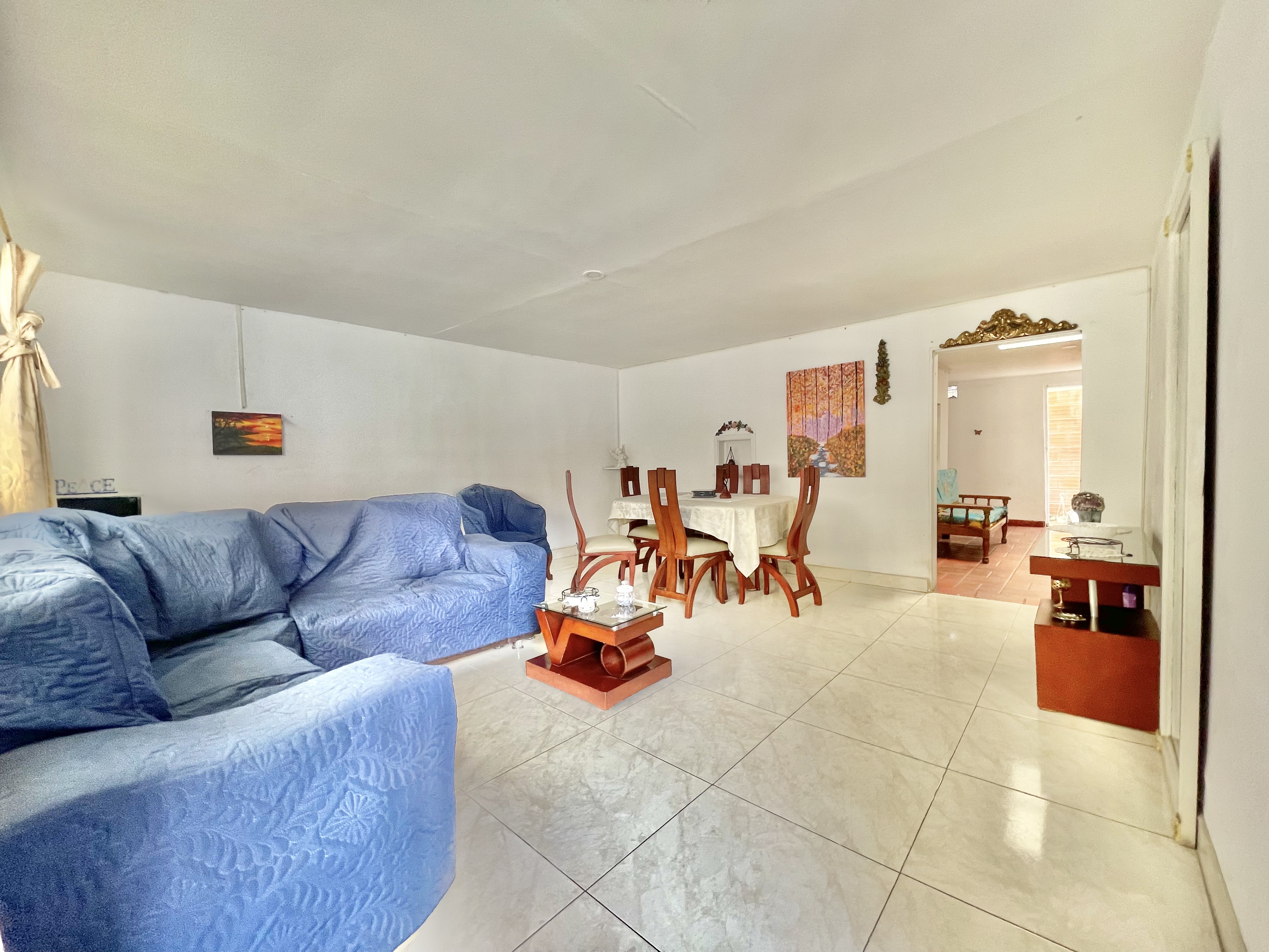 Casa de 7 alcobas en venta en San Antonio Norte, Bogotá, 159 m² · foto 3 de 24