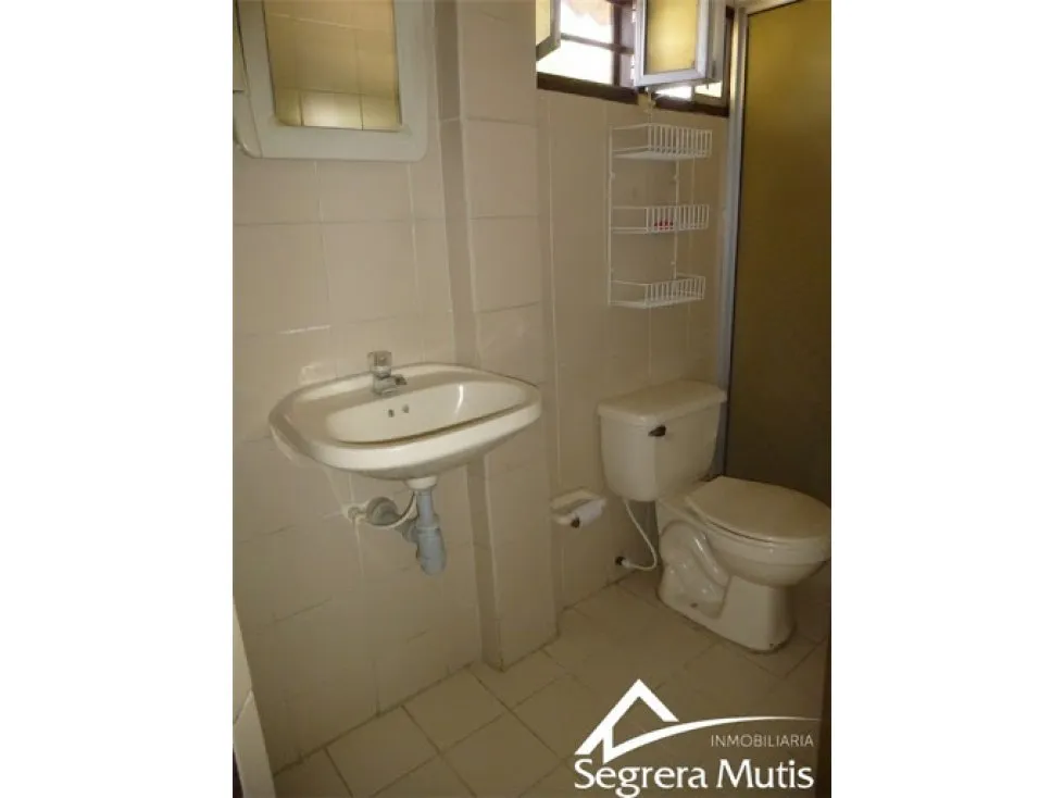 Casa de 9 alcobas en arriendo en El Bosque, Cartagena, 300 m² · foto 17 de 20