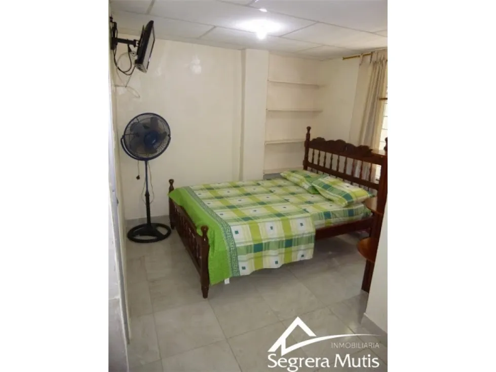 Casa de 9 alcobas en arriendo en El Bosque, Cartagena, 300 m² · foto 8 de 20