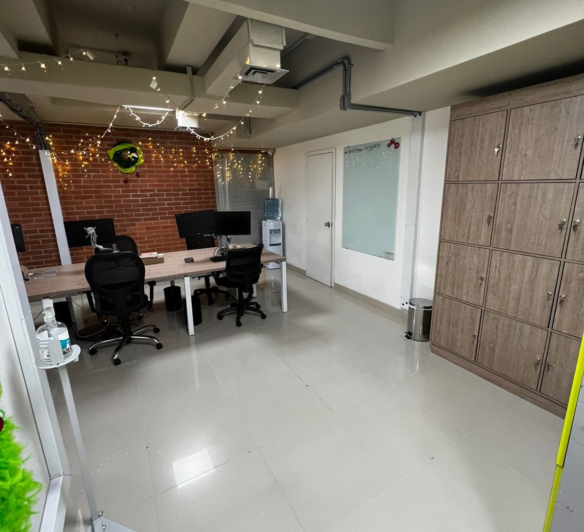 Oficina en arriendo en Milla De Oro, Medellín, 145 m² · foto 5 de 6
