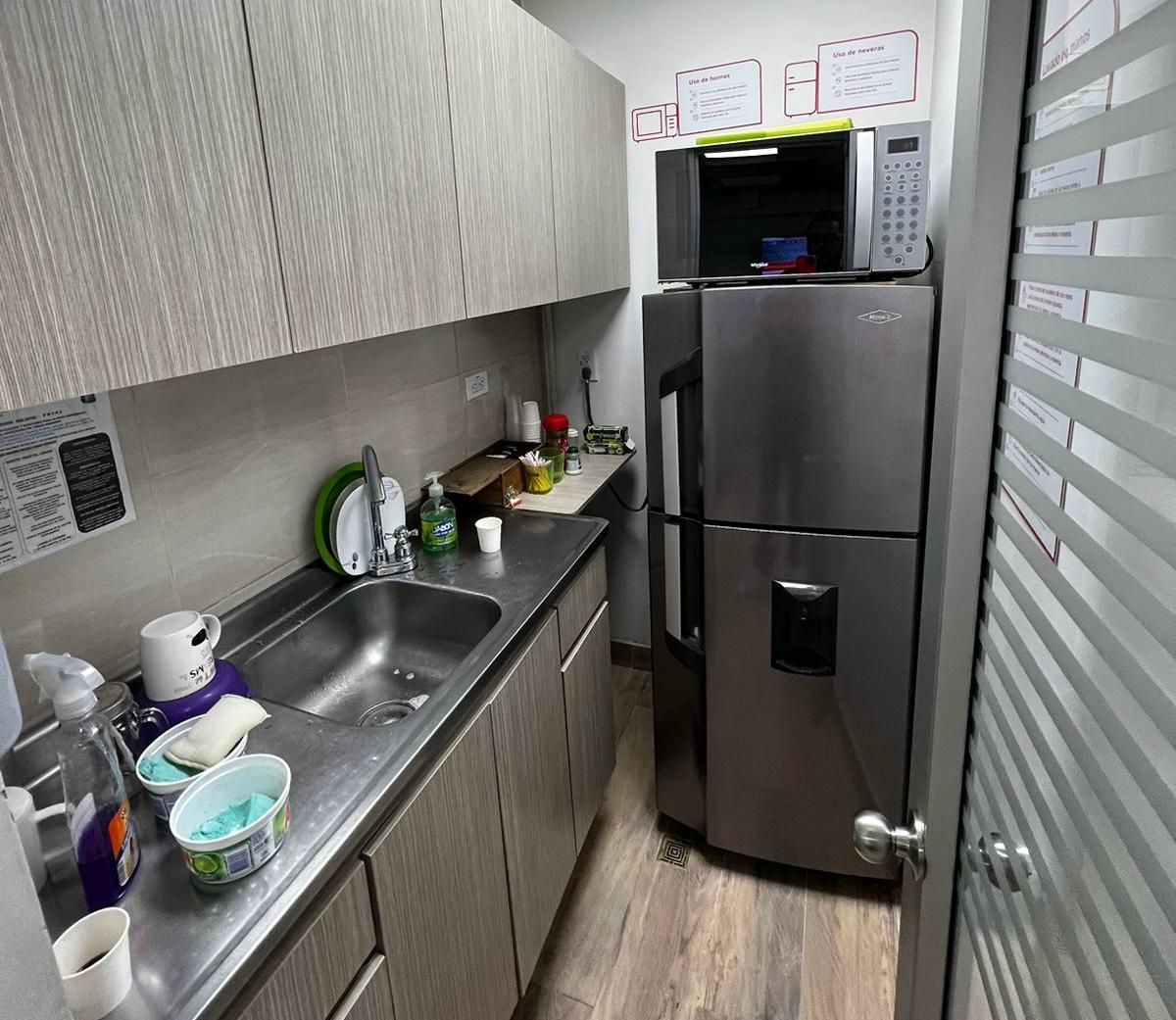 Oficina en arriendo en Milla De Oro, Medellín, 145 m² · foto 6 de 6