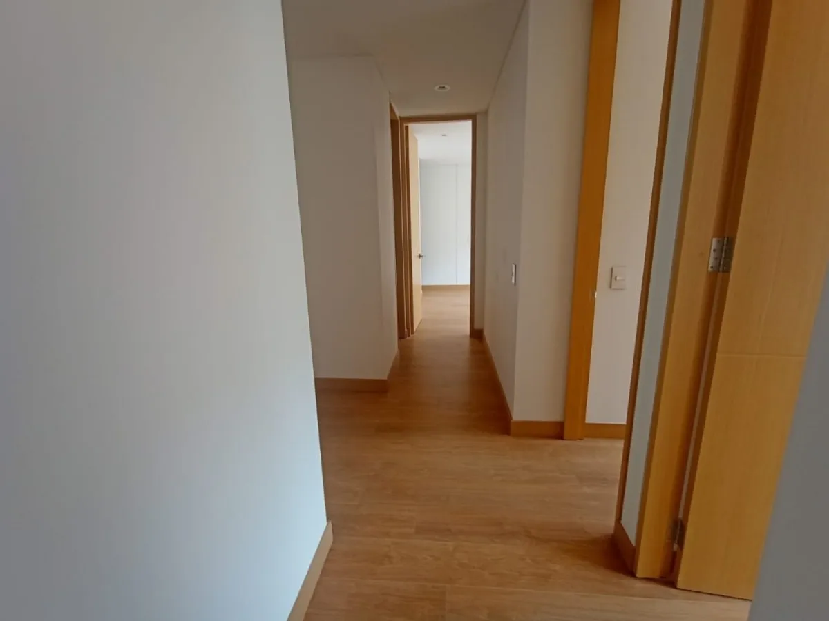 Apartamento en venta en Bosque De Pinos, Bogotá · foto 8 de 24