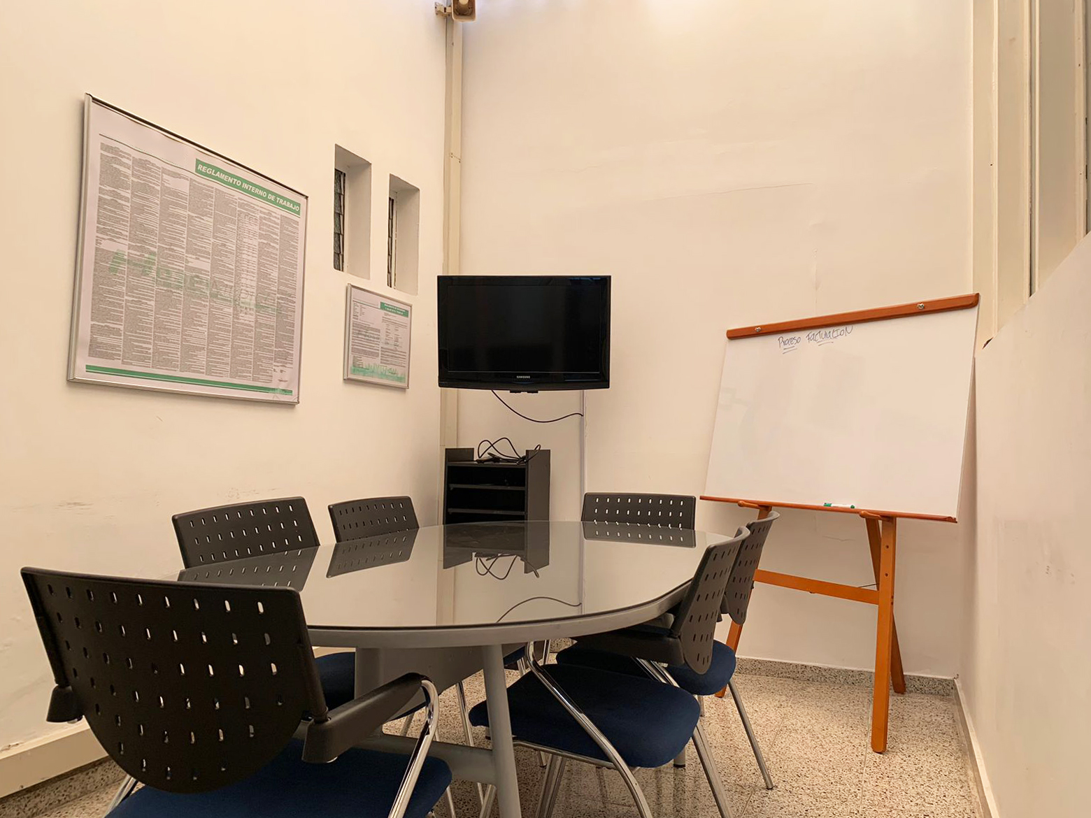 Oficina en arriendo en Patio Bonito, Medellín, 427 m² · foto 7 de 12