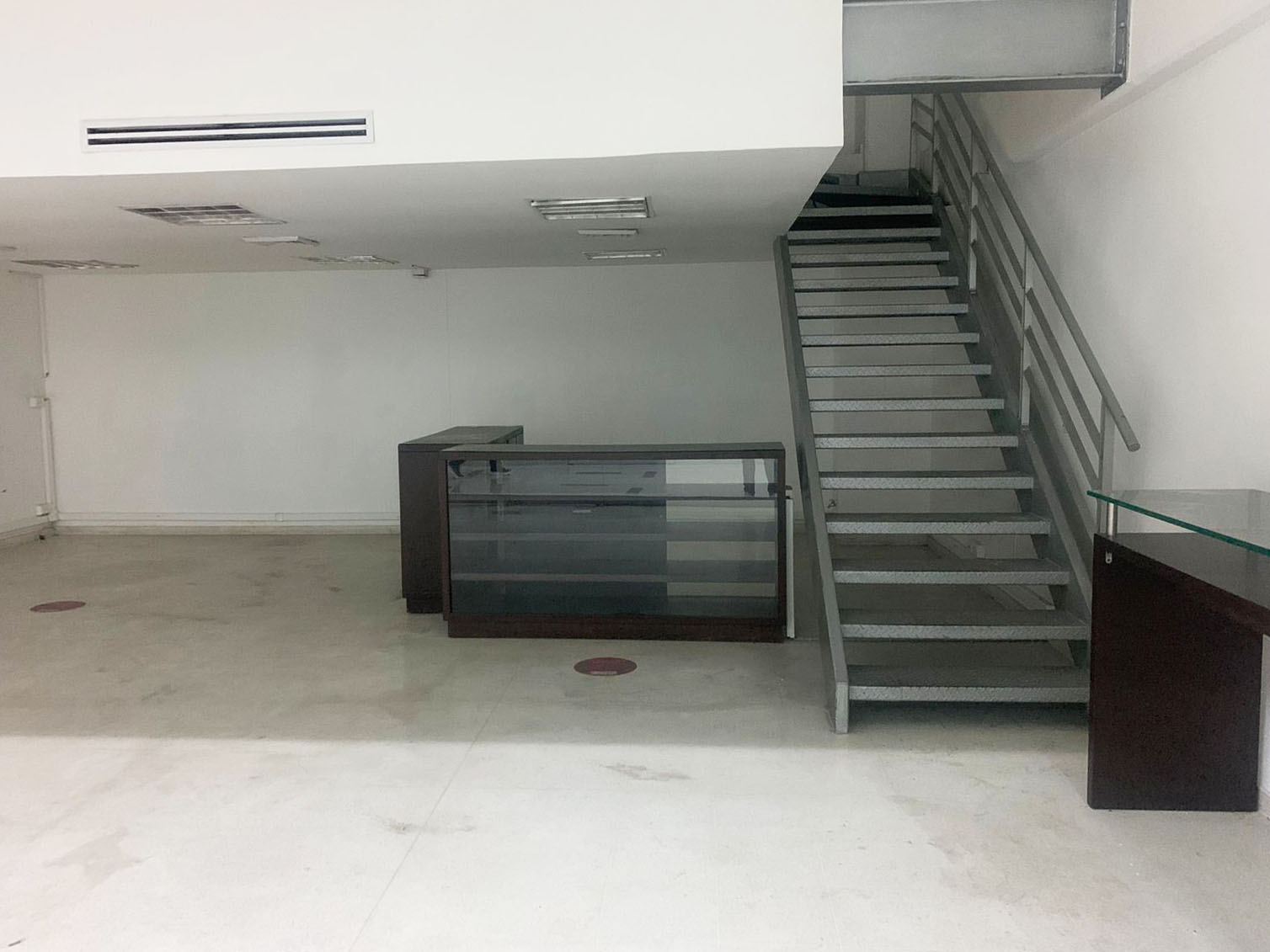Local en arriendo en Colombia, Medellín, 95 m² · foto 4 de 5
