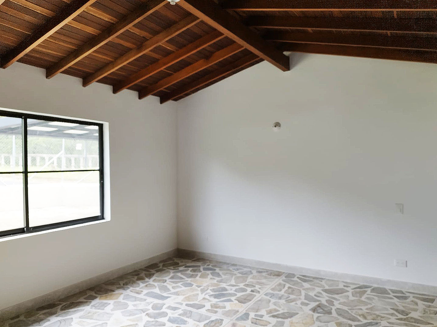 Oficina en arriendo en La Mina, Envigado, 300 m² · foto 10 de 20