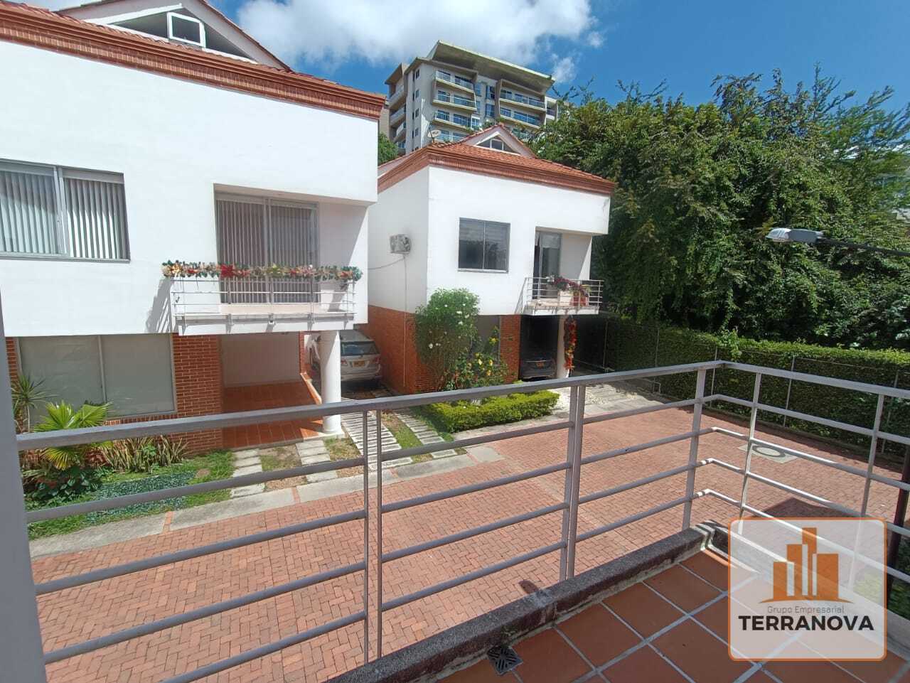 Casa de 5 alcobas en venta en Picaleña Y Mirolindo, Ibagué, 260 m² · foto 13 de 24