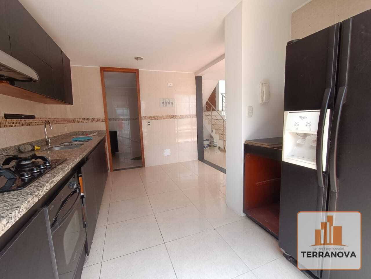 Casa de 5 alcobas en venta en Picaleña Y Mirolindo, Ibagué, 260 m² · foto 6 de 24