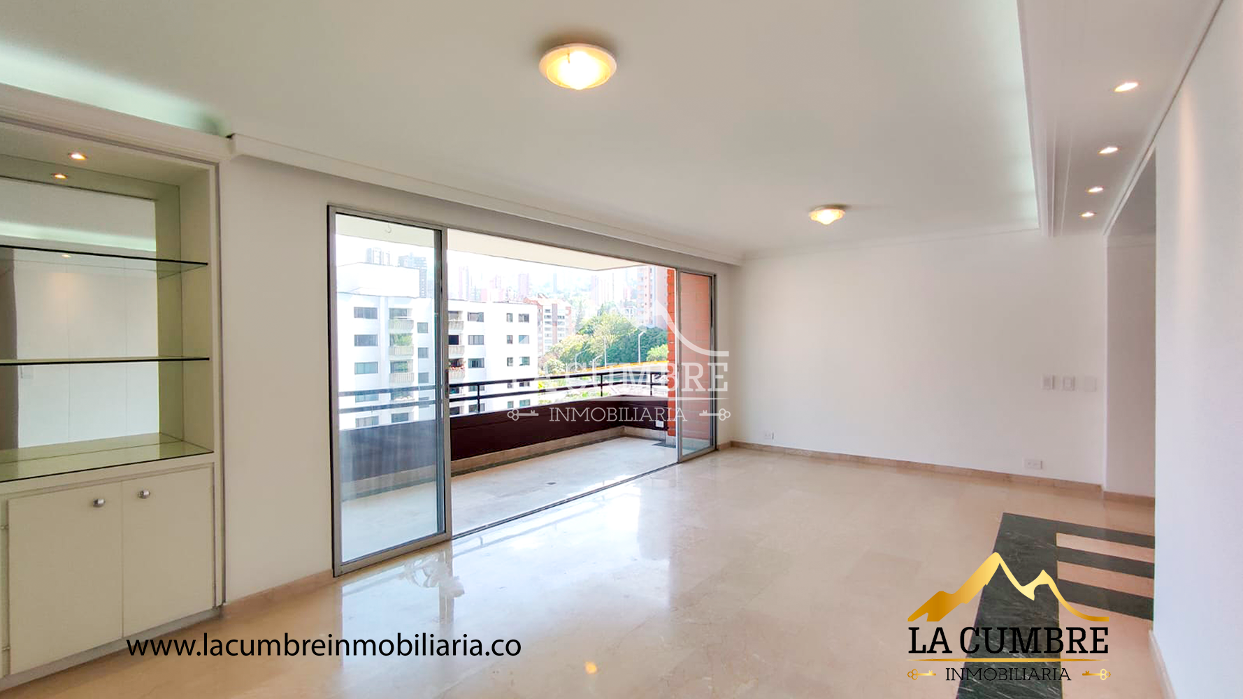 Apartamento en arriendo en El Poblado, Medellín · foto 2 de 10