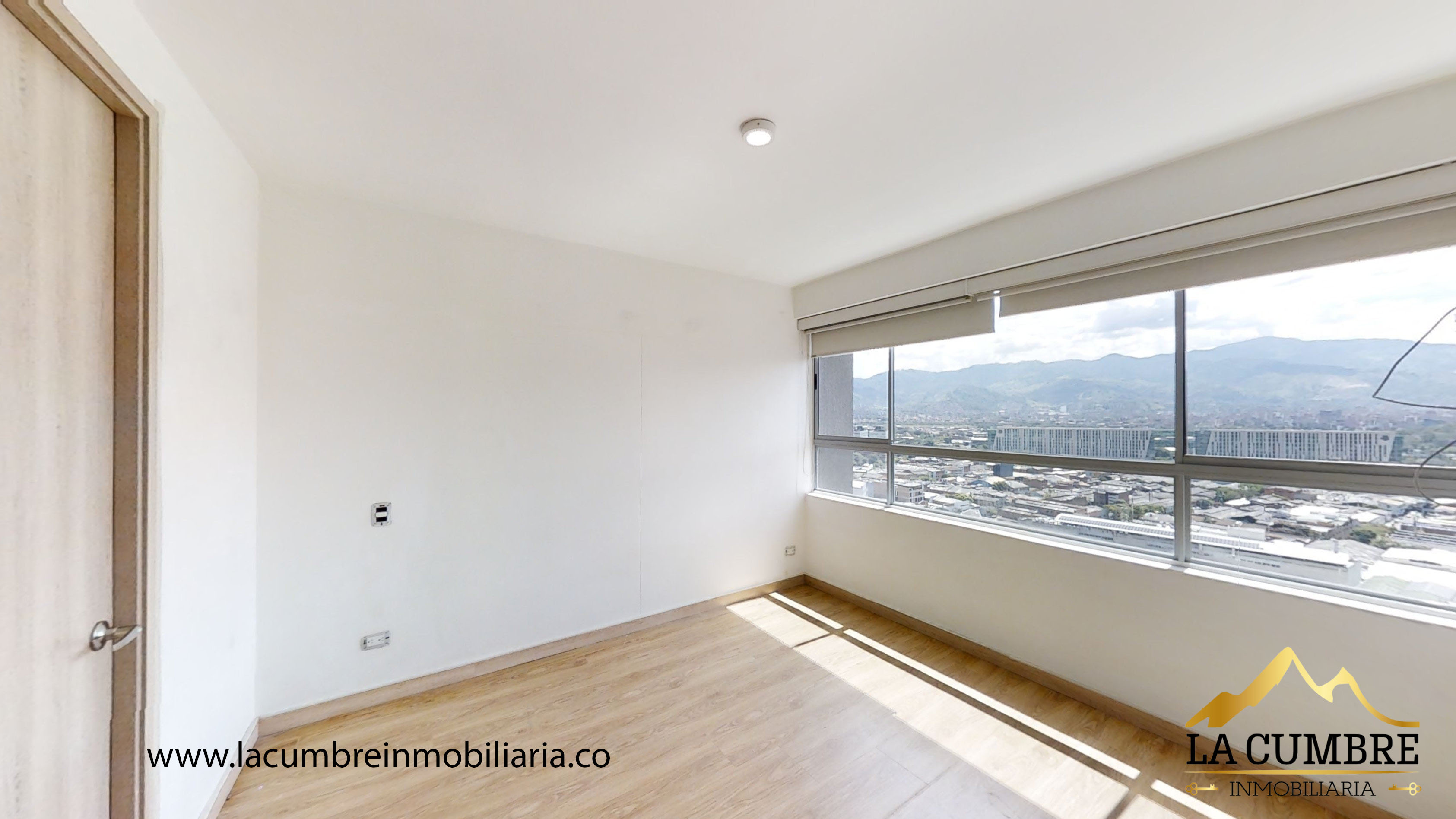 Apartamento en arriendo en Castropol, Medellín · foto 7 de 9