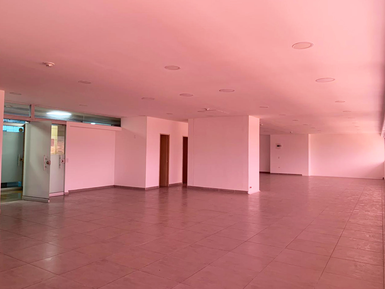 Oficina en arriendo en San Diego, Medellín, 295 m² · foto 10 de 11