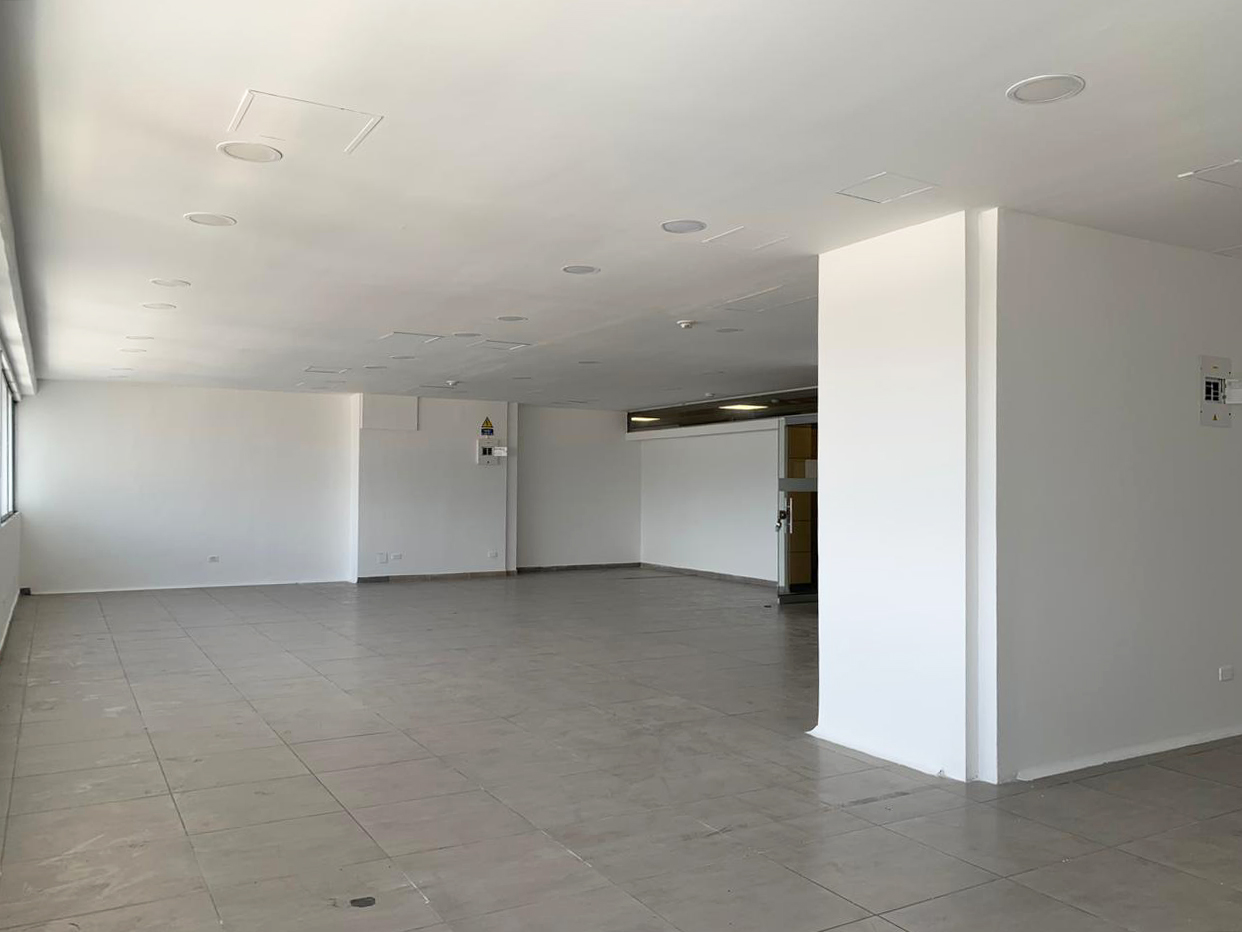 Oficina en arriendo en San Diego, Medellín, 295 m² · foto 2 de 11