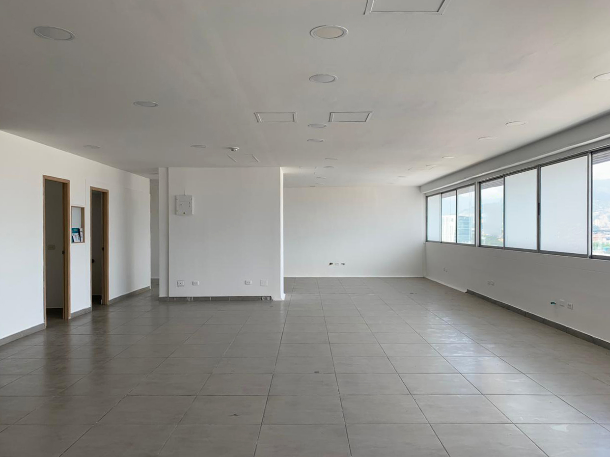 Oficina en arriendo en San Diego, Medellín, 295 m² · foto 4 de 11
