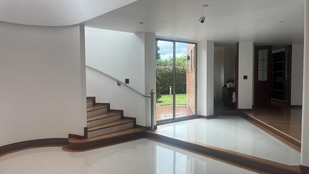 Casa de 4 alcobas en venta en Guaymaral, Bogotá, 540 m² · foto 10 de 24