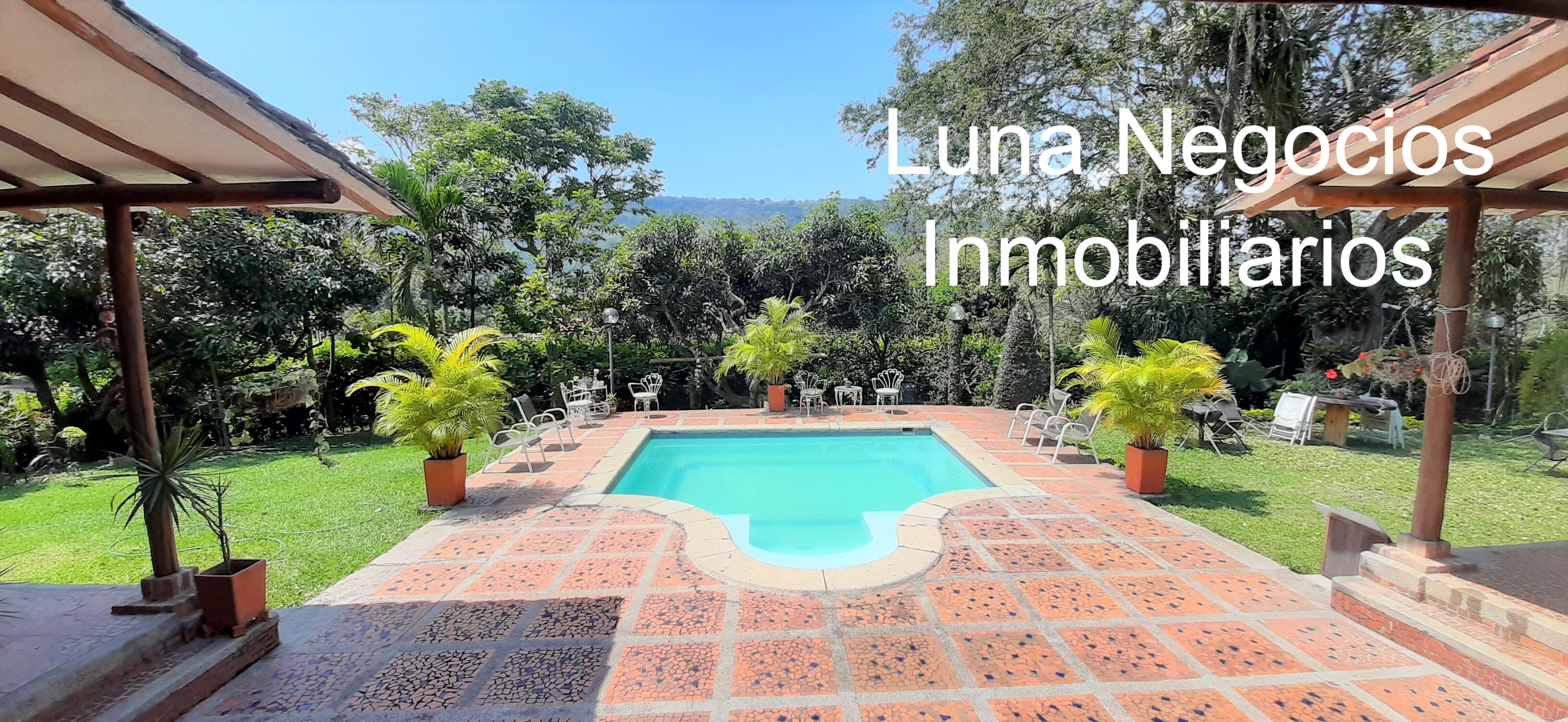 Casa de 3 alcobas en venta en Guayanas, Floridablanca, 400 m² · foto 2 de 24