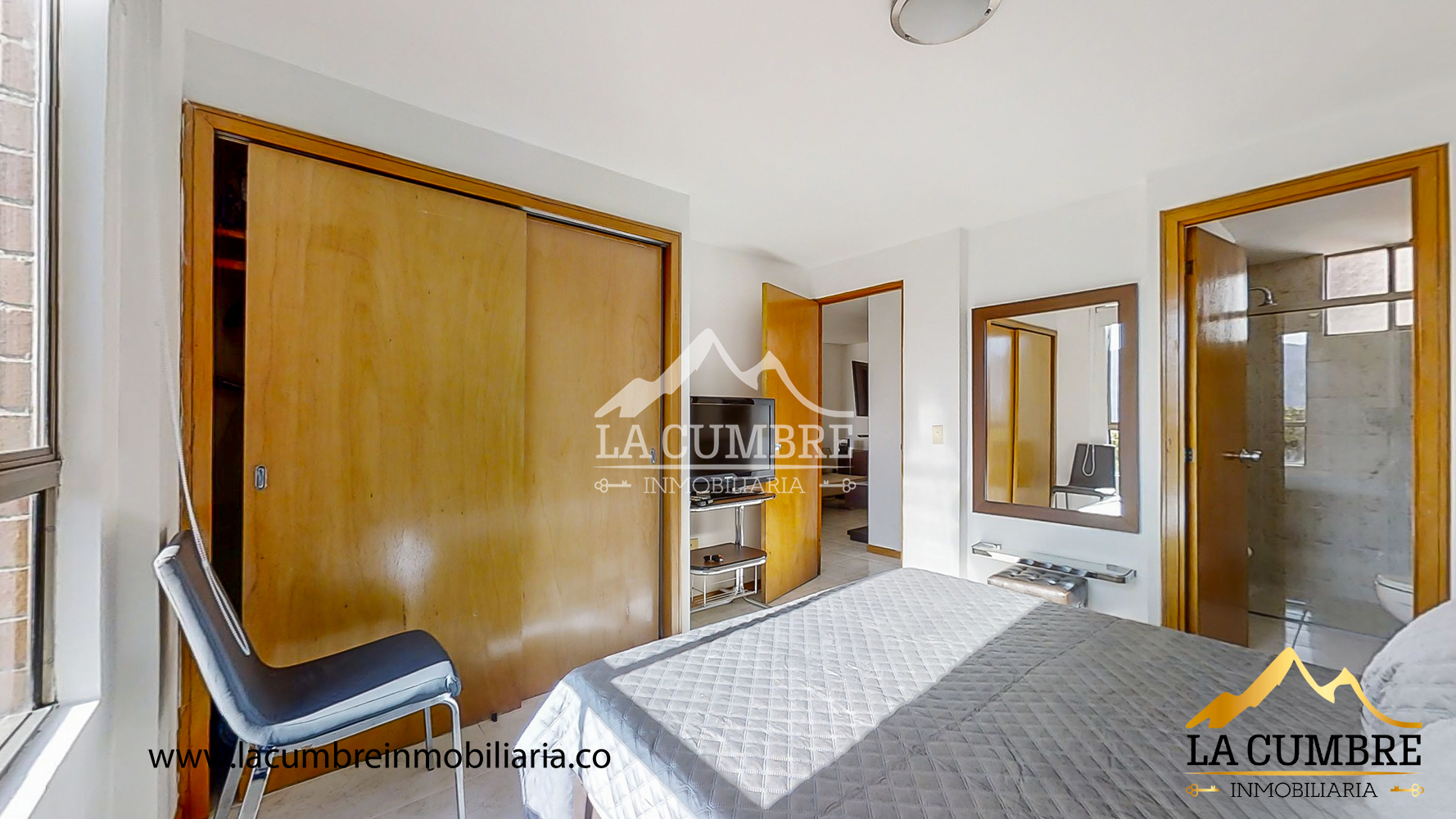 Apartamento de 2 alcobas en arriendo en Los Balsos, Medellín, 76 m² · foto 13 de 15
