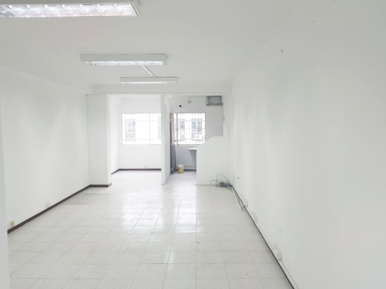 Oficina en arriendo en Cristo Rey, Medellín, 45 m² · foto 2 de 9