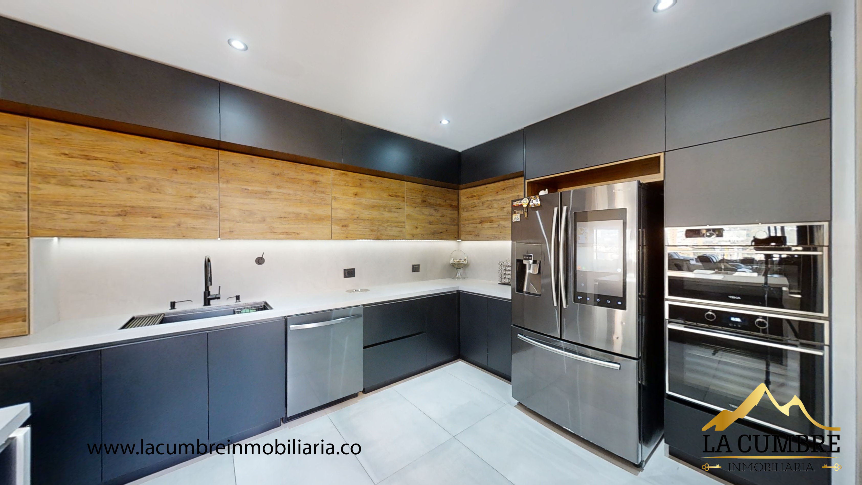 Apartamento de 2 alcobas en arriendo en Camino Verde, Envigado, 168 m² · foto 7 de 18