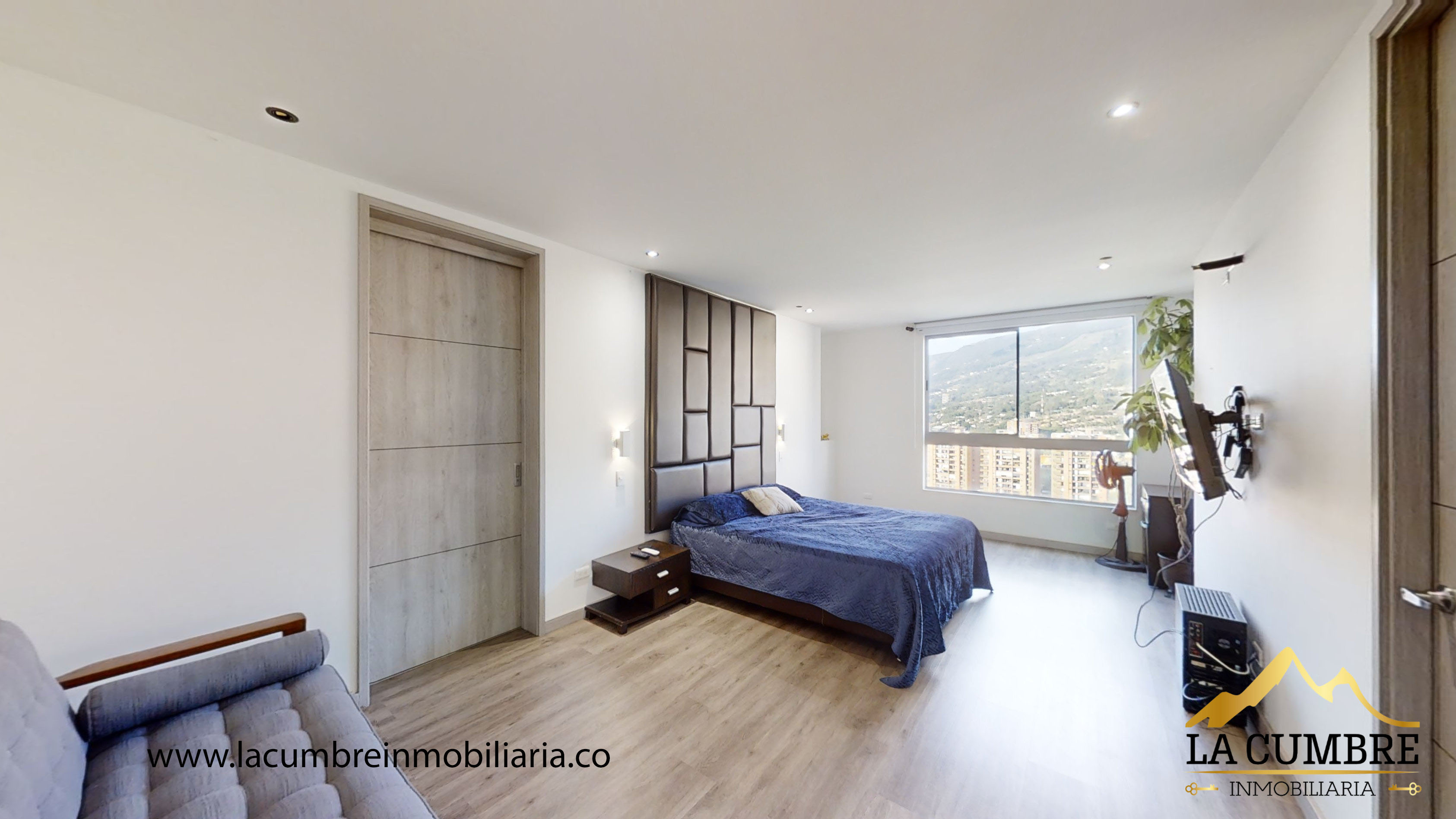 Apartamento de 2 alcobas en arriendo en Camino Verde, Envigado, 168 m² · foto 8 de 18