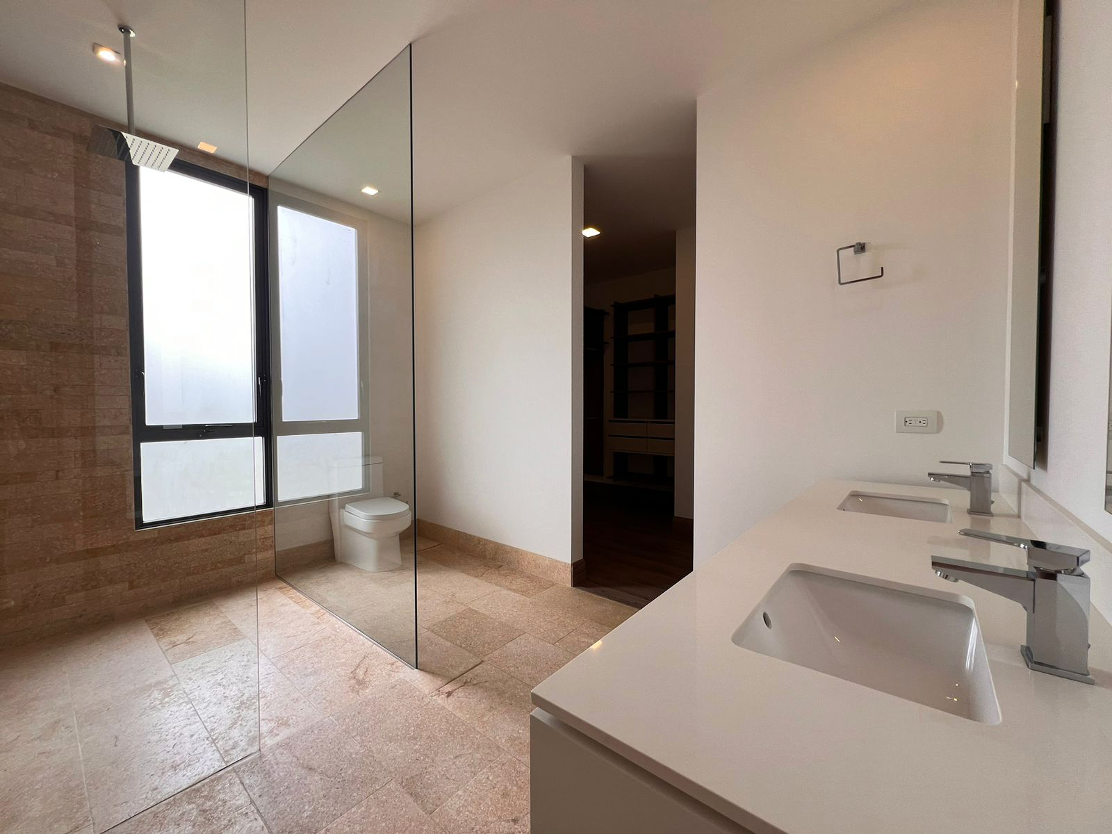 Casa de 3 alcobas en venta en Las Palmas, Medellín, 440 m² · foto 12 de 14