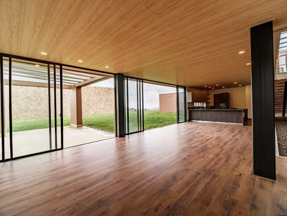 Casa de 3 alcobas en venta en Las Palmas, Medellín, 440 m² · foto 2 de 14