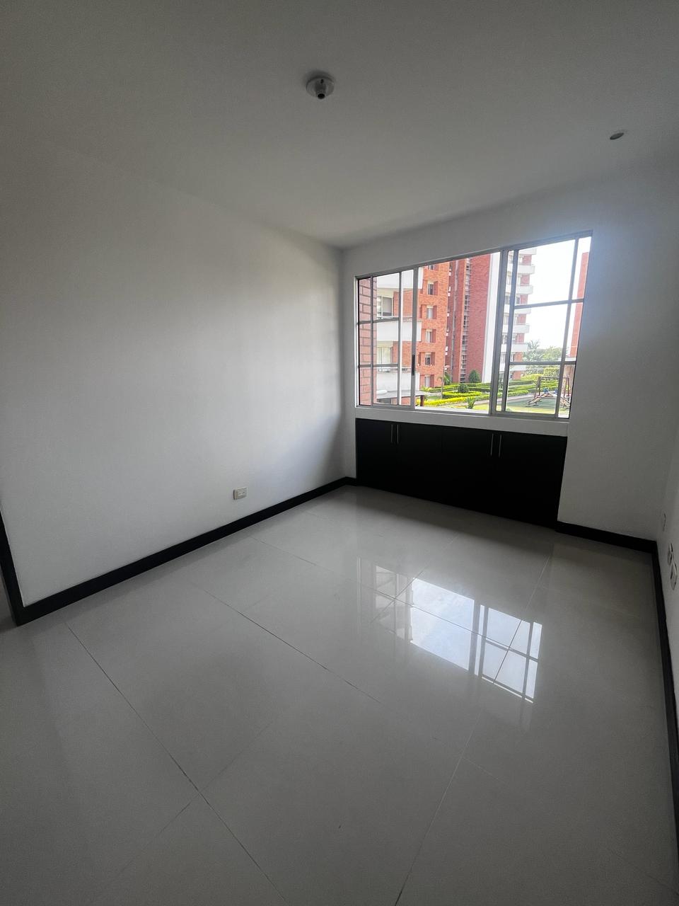 Apartamento de 3 alcobas en venta en Cristales, Cali, 142 m² · foto 14 de 24