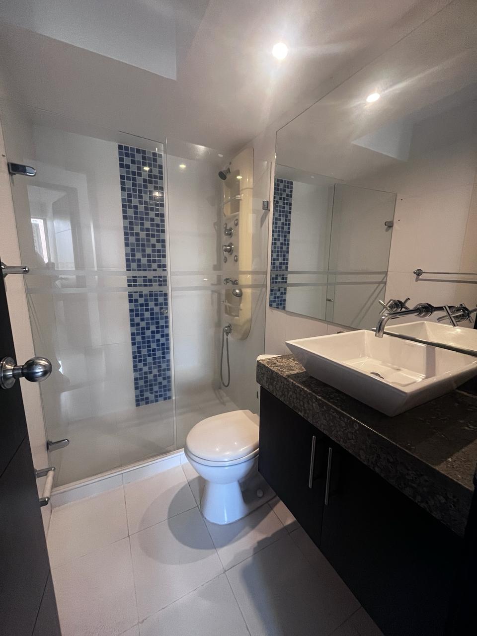 Apartamento de 3 alcobas en venta en Cristales, Cali, 142 m² · foto 17 de 24