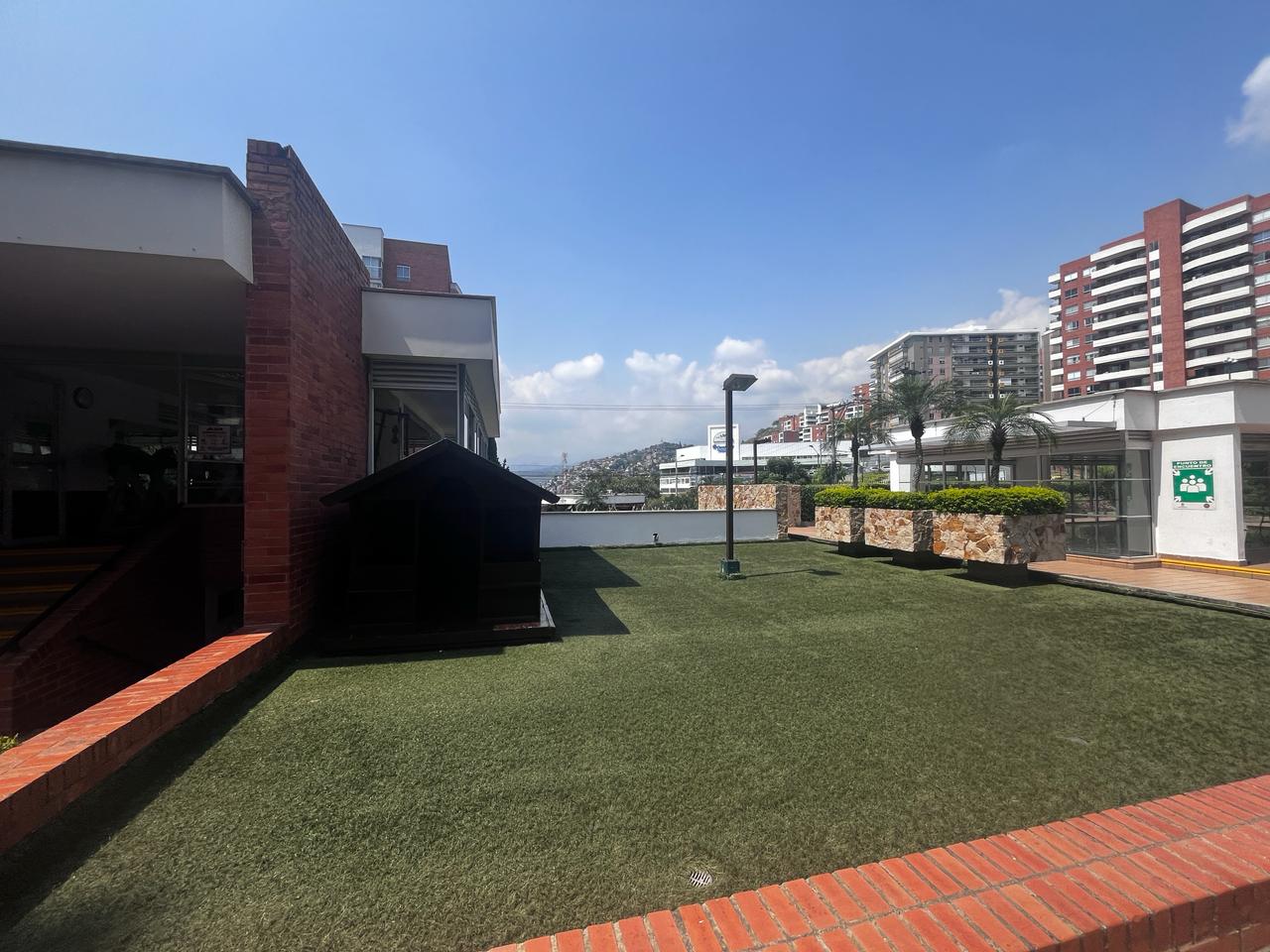 Apartamento de 3 alcobas en venta en Cristales, Cali, 142 m² · foto 20 de 24