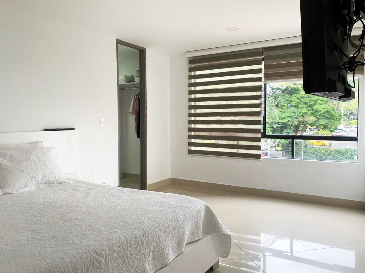 Apartamento de 4 alcobas en arriendo en La Aguacatala, Medellín, 135 m² · foto 10 de 19