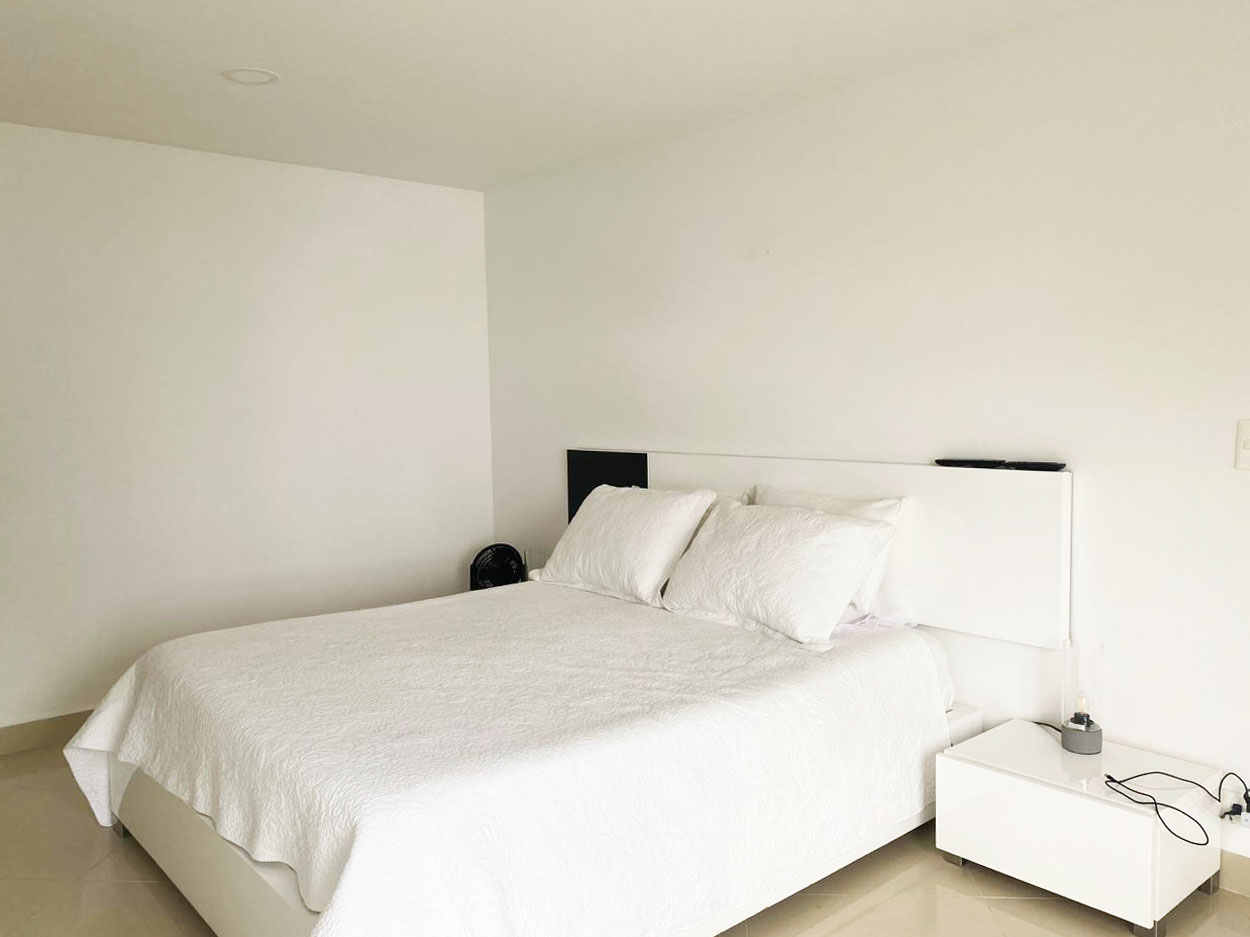 Apartamento de 4 alcobas en arriendo en La Aguacatala, Medellín, 135 m² · foto 3 de 19