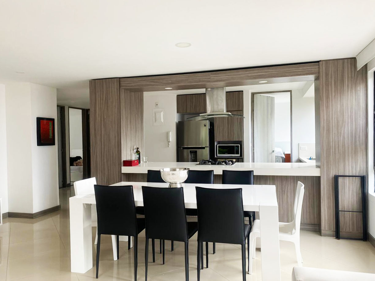 Apartamento de 4 alcobas en arriendo en La Aguacatala, Medellín, 135 m² · foto 6 de 19