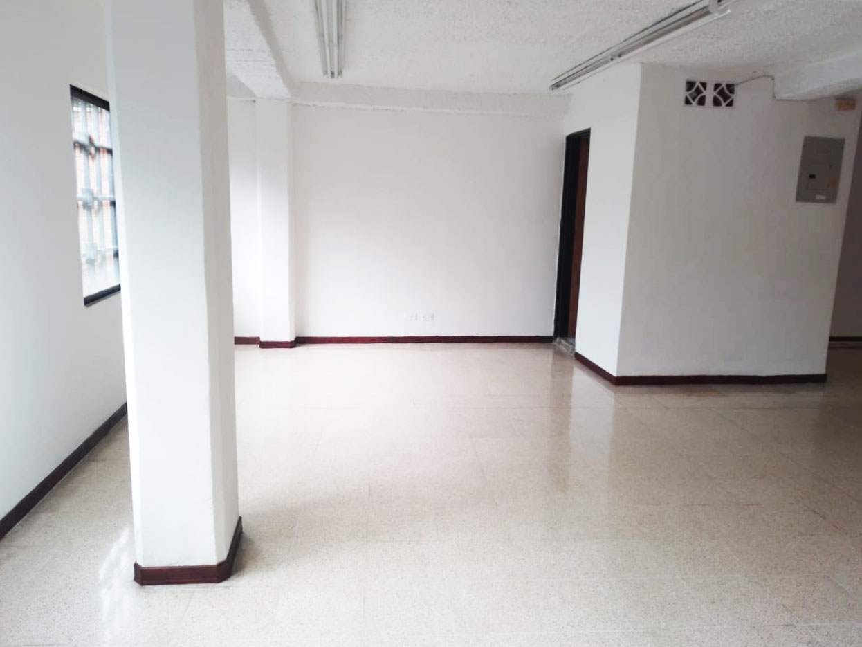 Bodega en arriendo en El Chagualo, Medellín, 110 m² · foto 6 de 14