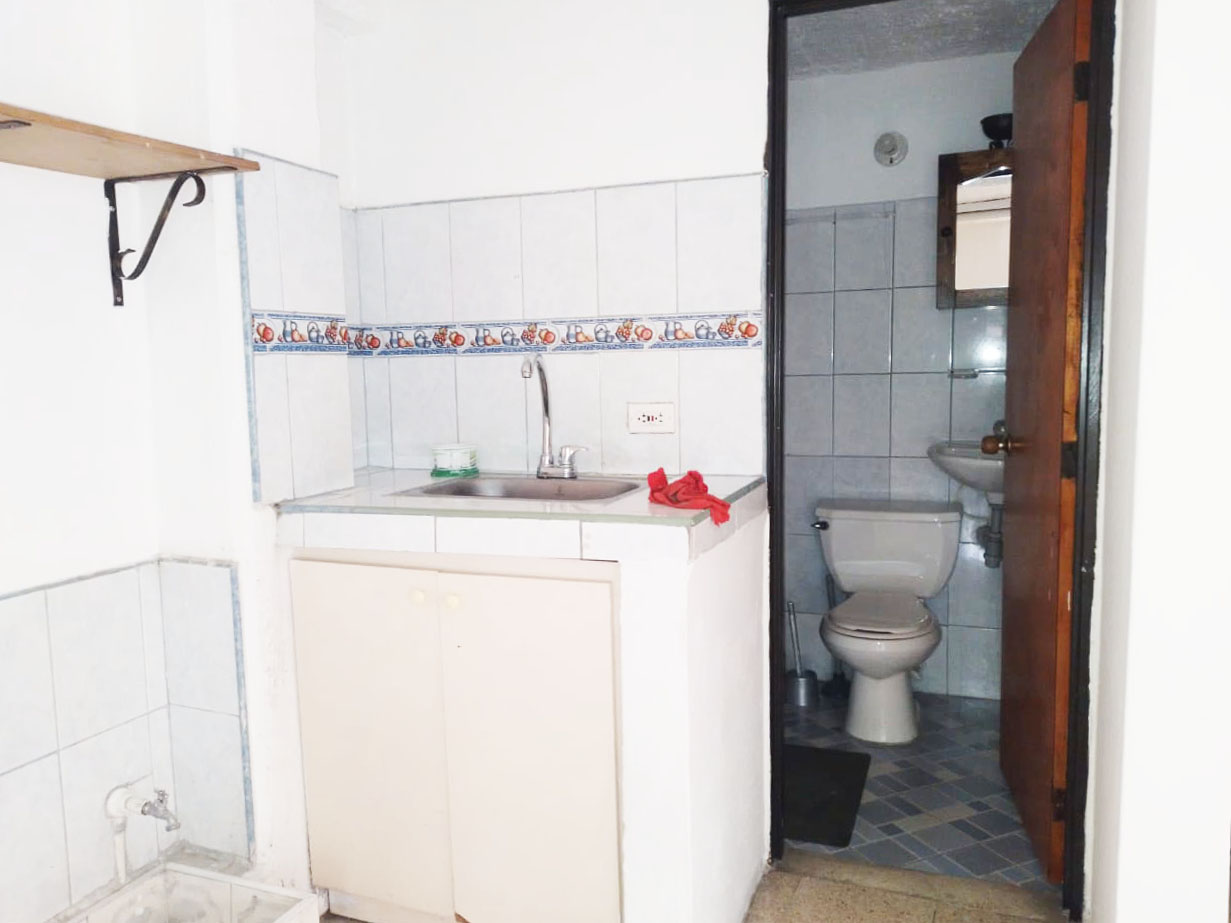 Bodega en arriendo en El Chagualo, Medellín, 110 m² · foto 7 de 14