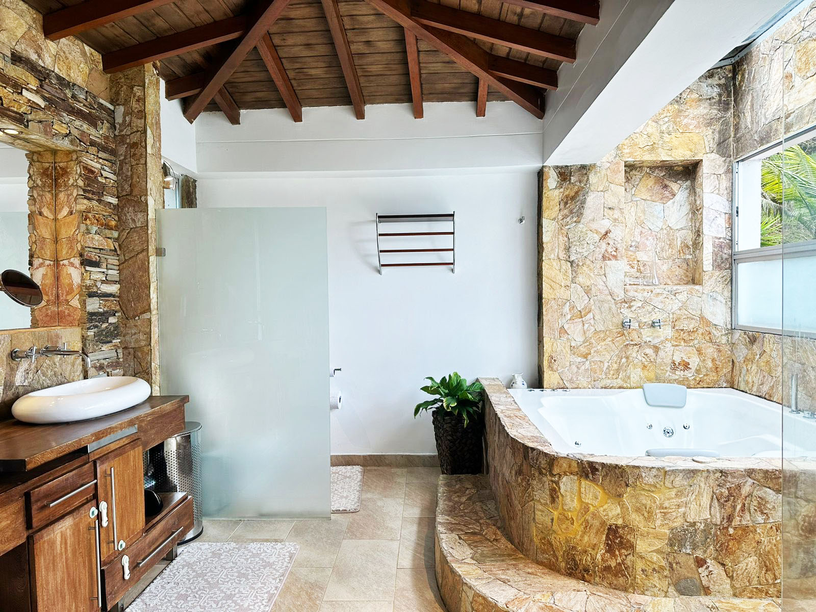 Casa de 5 alcobas en venta en Las Palmas, Envigado, 621 m² · foto 15 de 18