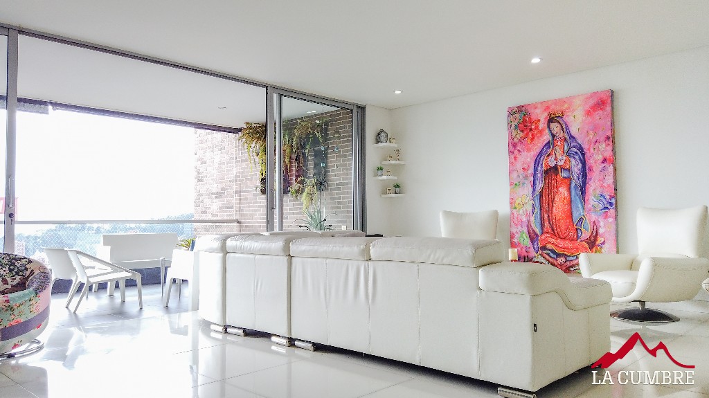Apartamento de 3 alcobas en arriendo en El Tesoro, Medellín, 263 m² · foto 7 de 16