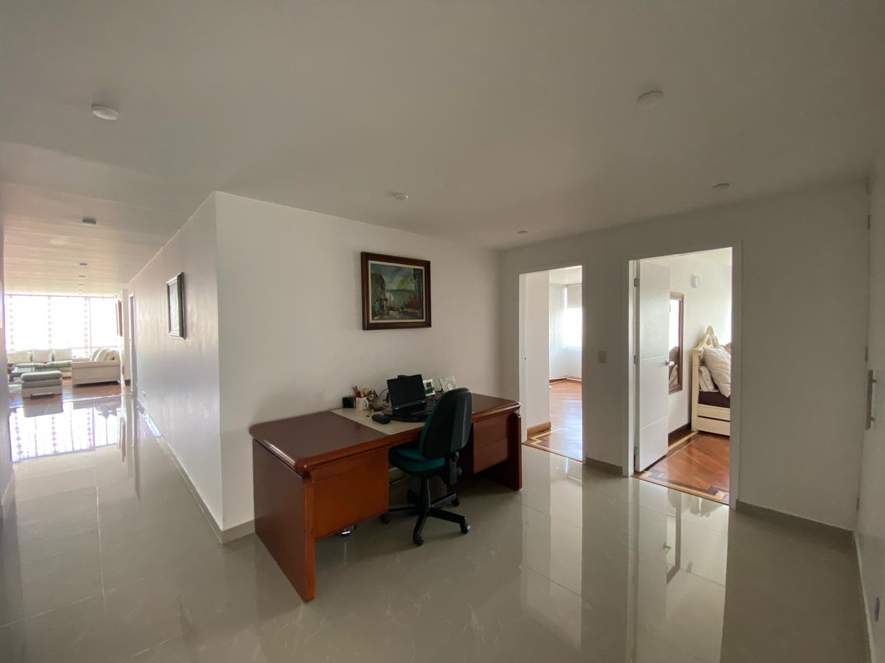 Apartamento en venta en Gratamira, Bogotá · foto 11 de 23
