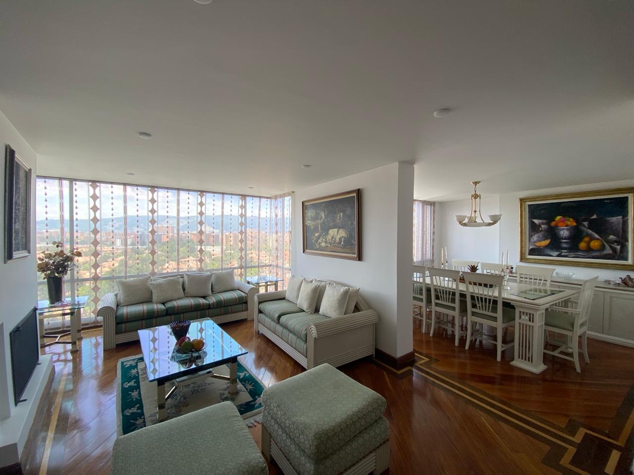 Apartamento en venta en Gratamira, Bogotá · foto 3 de 23