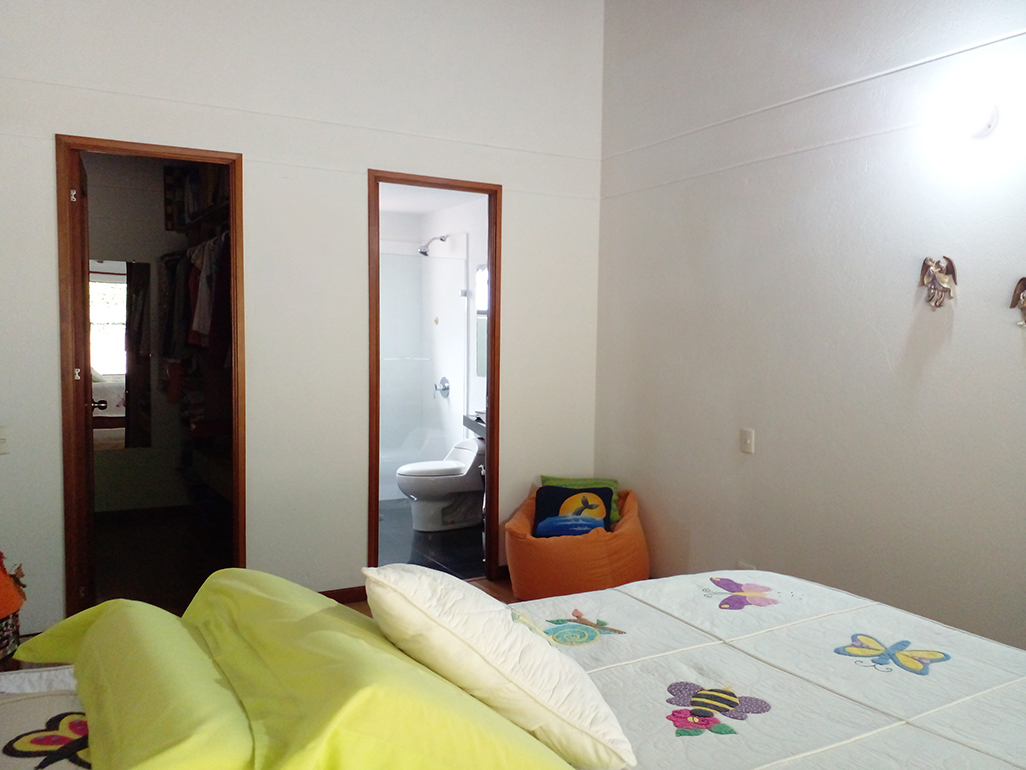 Casa de 3 alcobas en venta en Loma Del Chocho, Envigado, 177 m² · foto 10 de 20