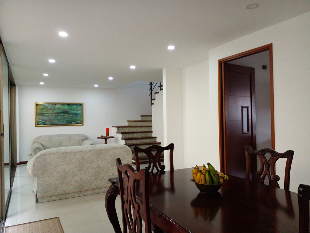Casa de 3 alcobas en venta en Loma Del Chocho, Envigado, 177 m² · foto 2 de 20