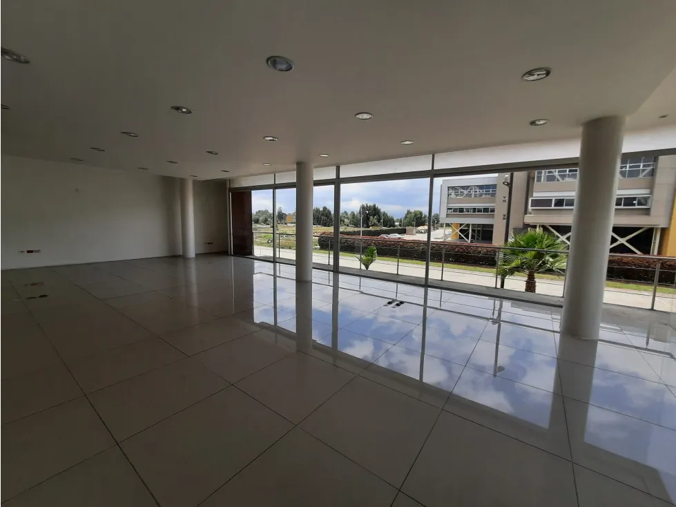 Bodega en arriendo en Las Villas De Mosquera, Mosquera, 2582 m² · foto 5 de 11
