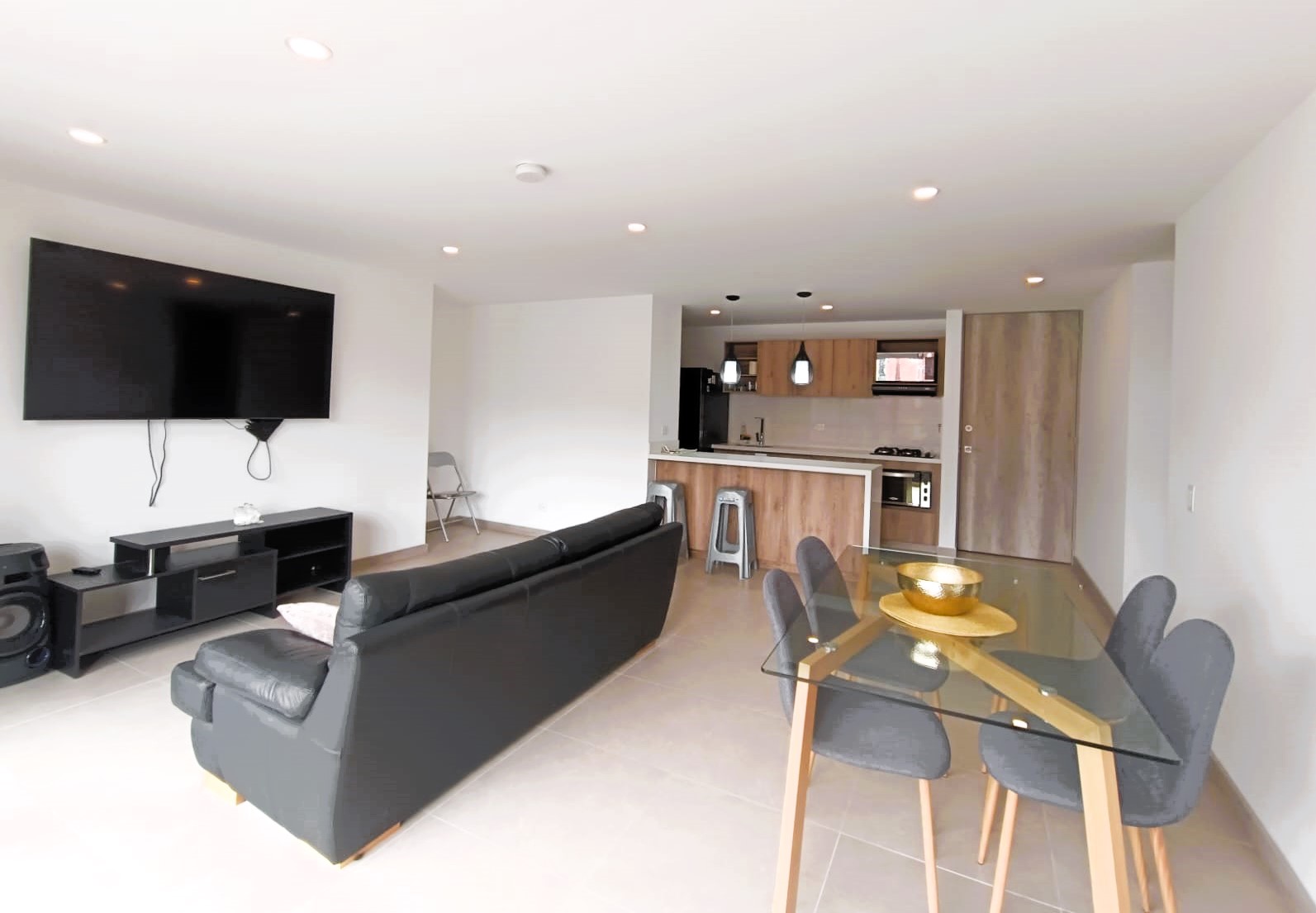 Apartamento de 3 alcobas en venta en El Poblado, Medellín, 112 m² · foto 2 de 11