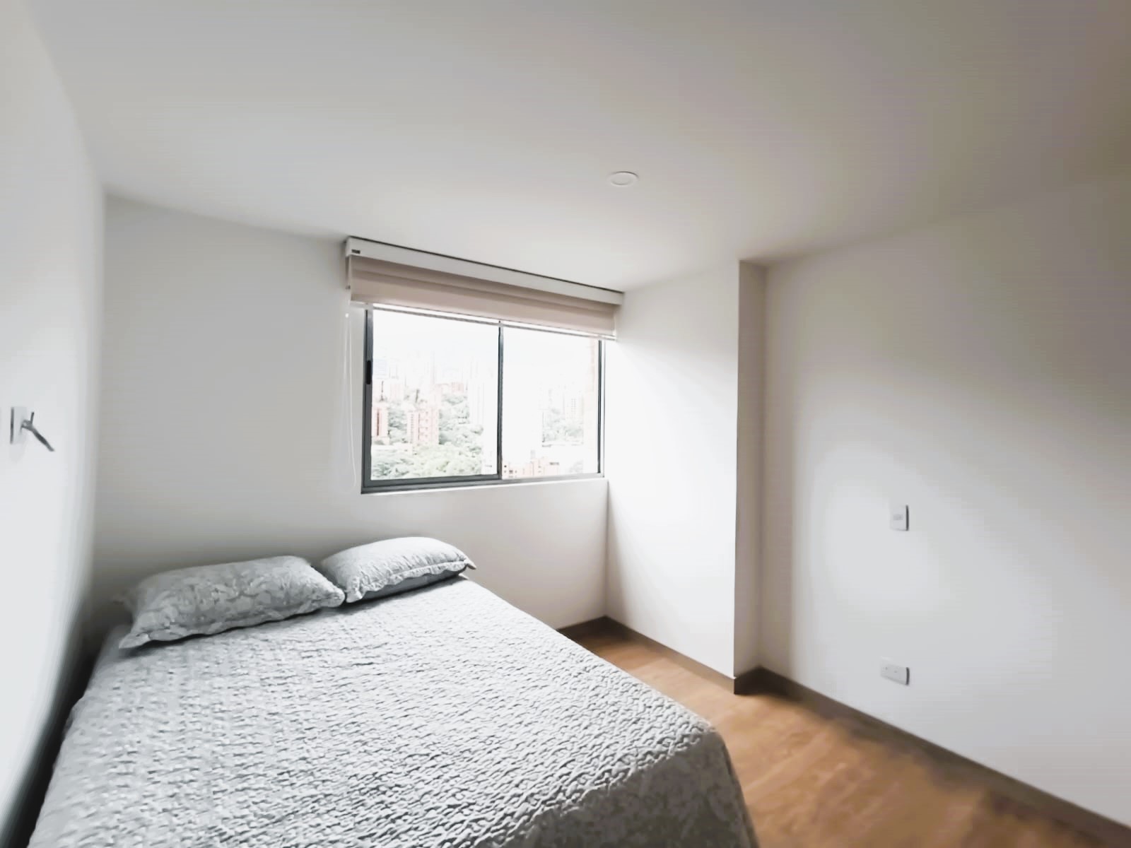 Apartamento de 3 alcobas en venta en El Poblado, Medellín, 112 m² · foto 9 de 11